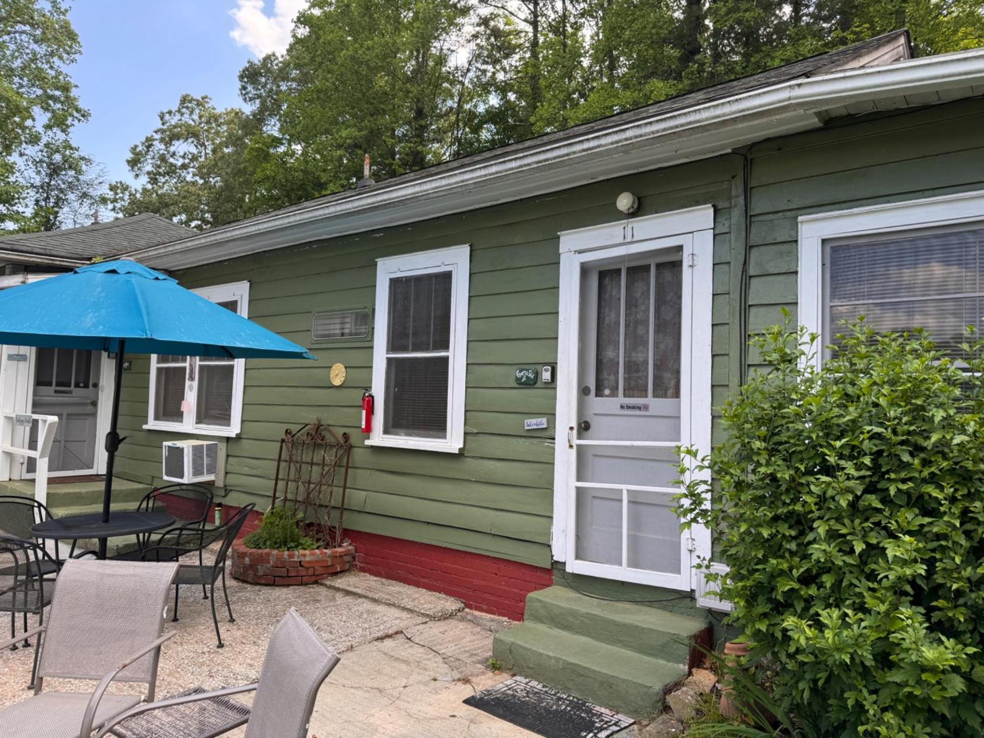 Mountain Lake Cottages Hendersonville Exterior photo