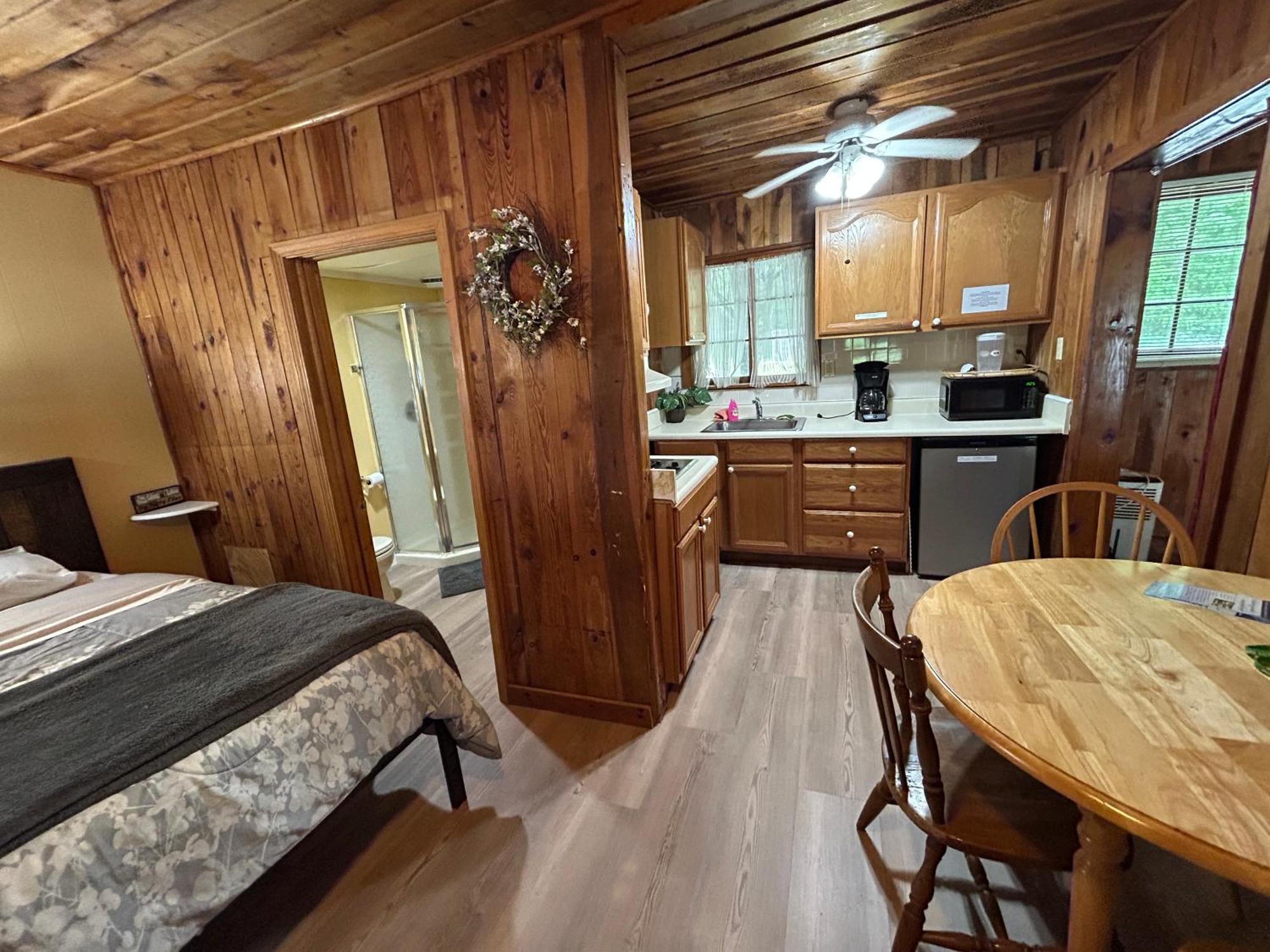 Mountain Lake Cottages Hendersonville Exterior photo