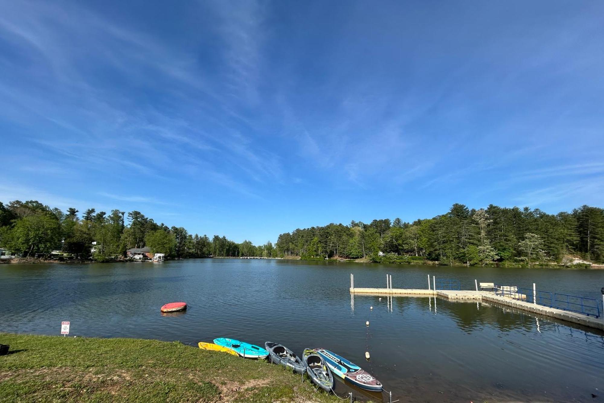Mountain Lake Cottages Hendersonville Exterior photo